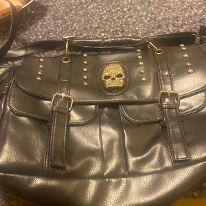 Blk skull crossbody